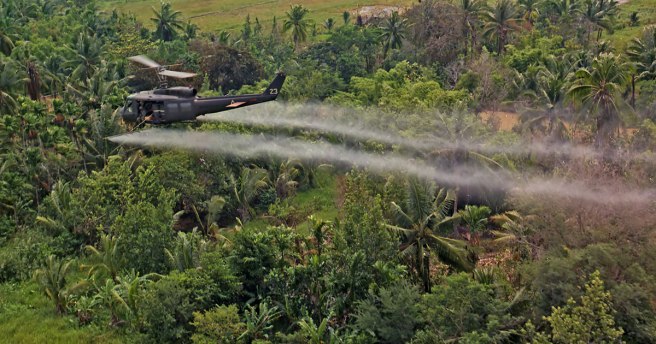 wiki-Defoliation_agent_spraying-1200